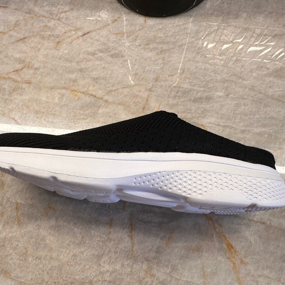 Slip on Canvas Mule Black Canvas New 71/2 - Picture 5 of 9